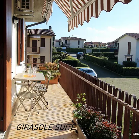 Girasole Elegante 2 Camere, Piscina Lejlighed *