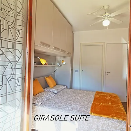 Girasole Elegante 2 Camere, Piscina Lejlighed *