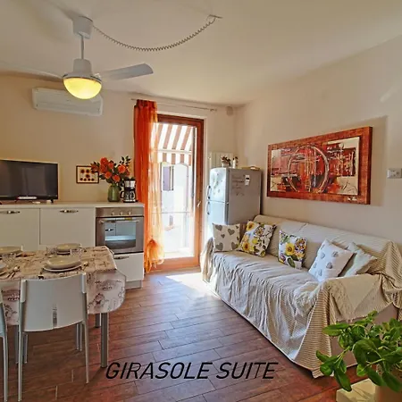 Girasole Elegante 2 Camere, Piscina Lazise